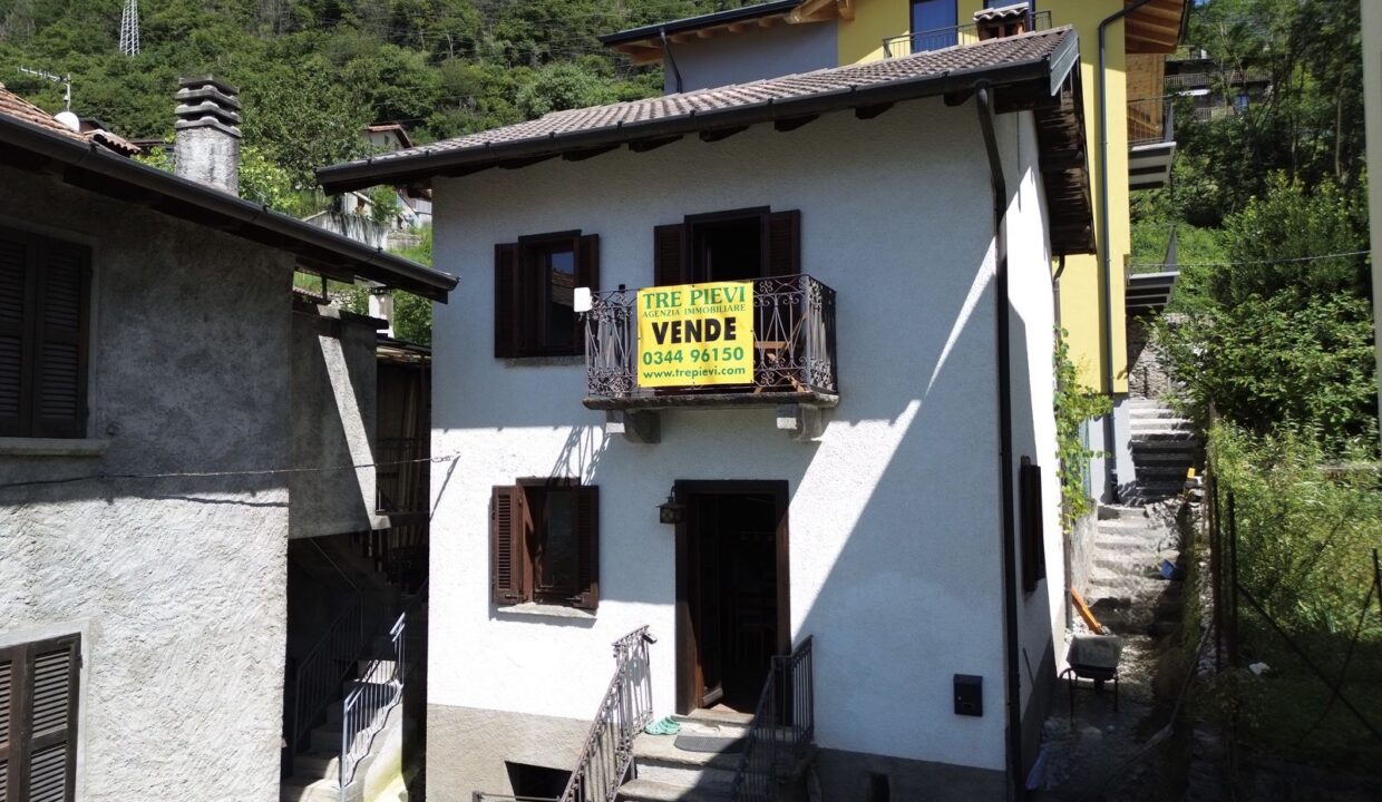 Stone House with Lake View in Montemezzo Lake Como