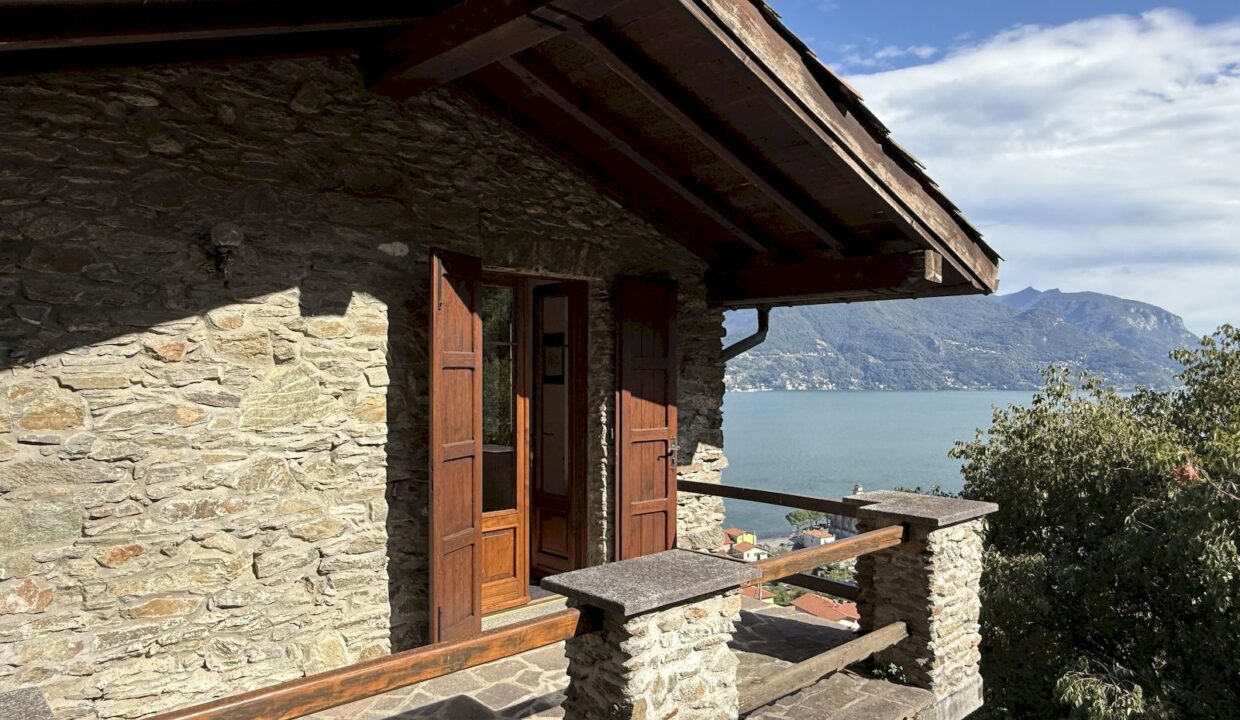 Lake Como Stone House with Garden San Siro