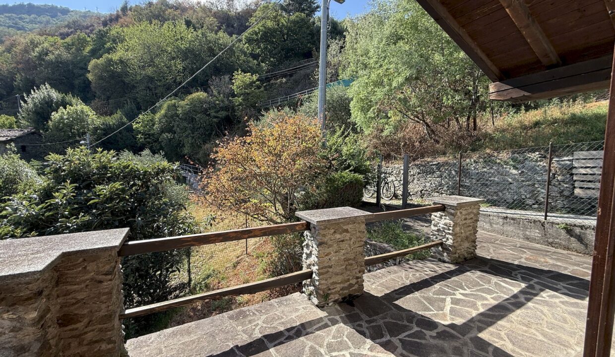 Lake Como Stone House with Garden San Siro