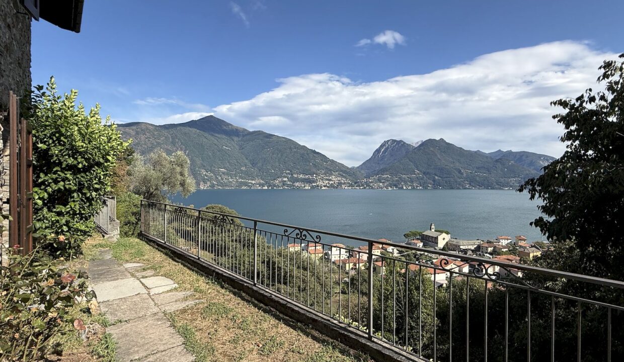 Lake Como Stone House with Garden San Siro