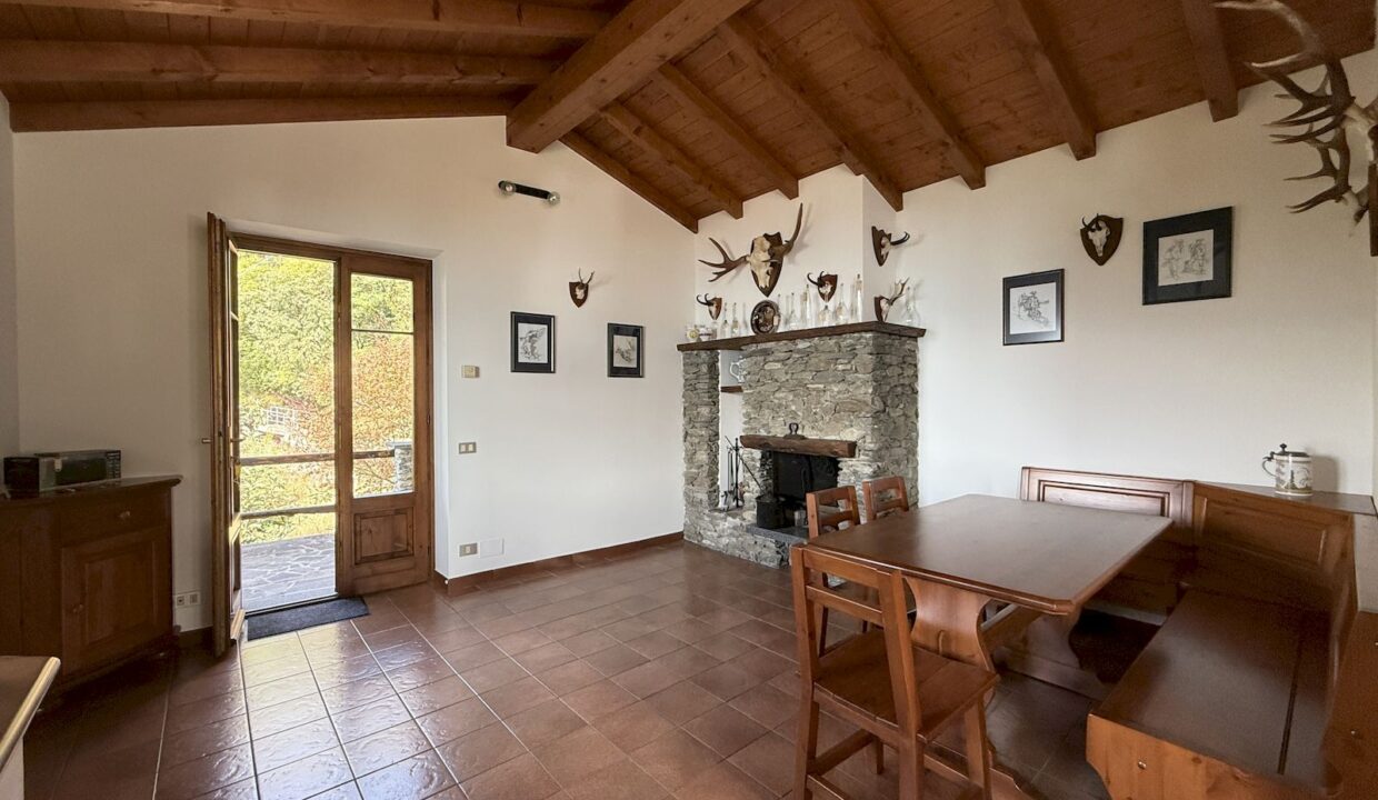 Lake Como Stone House with Garden San Siro