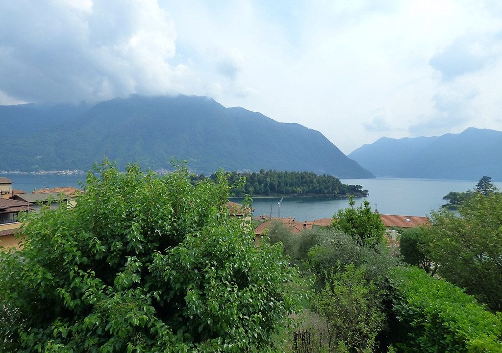 Rustico with Lake view