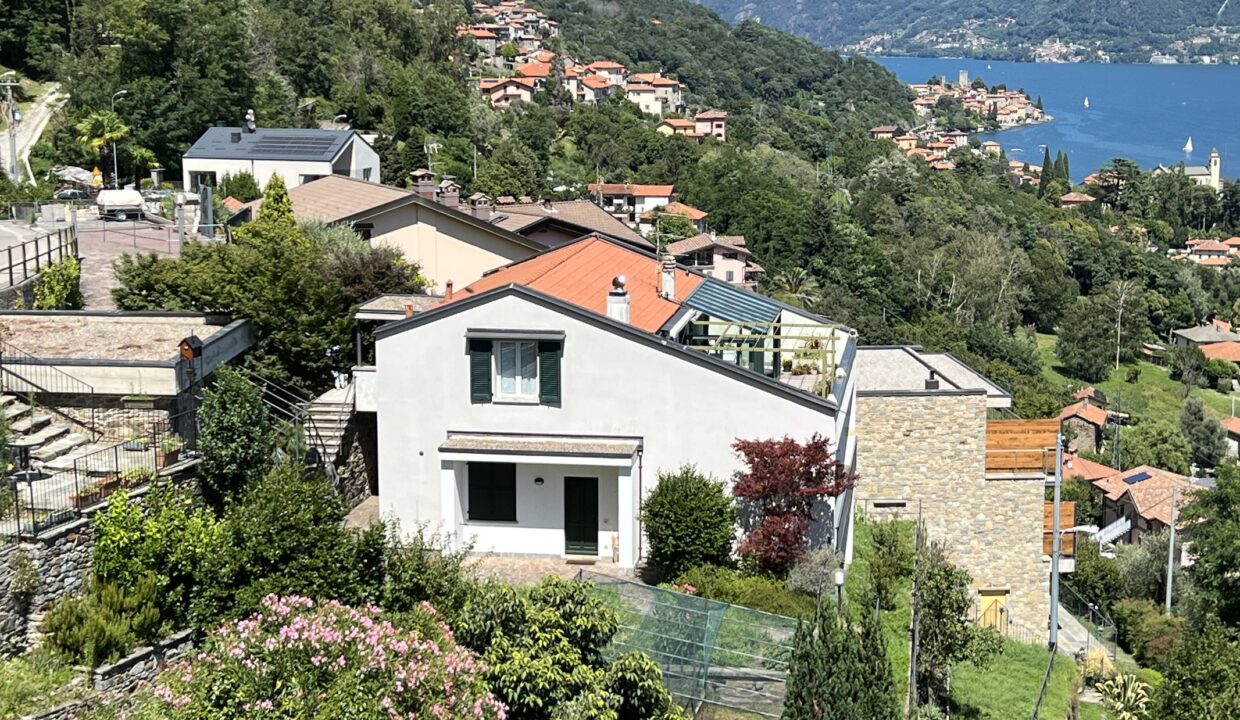 Apartment Lake Como with Terrace - San Siro