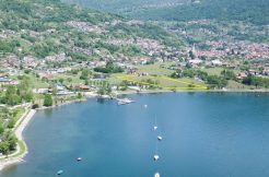 Gravedona ed Uniti Tourist Land Area Front Lake with rustico