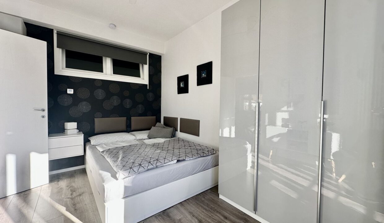 Lake Como Tremezzina Apartment with Balcony