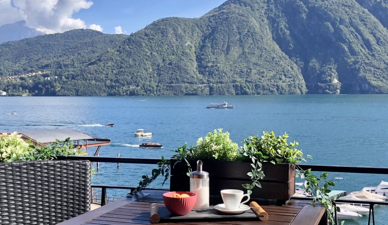 Lake Como Tremezzina Apartment with Balcony
