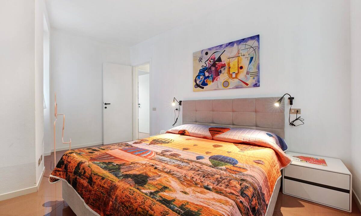 Lake Como Short Rental Apartments - Book Now!