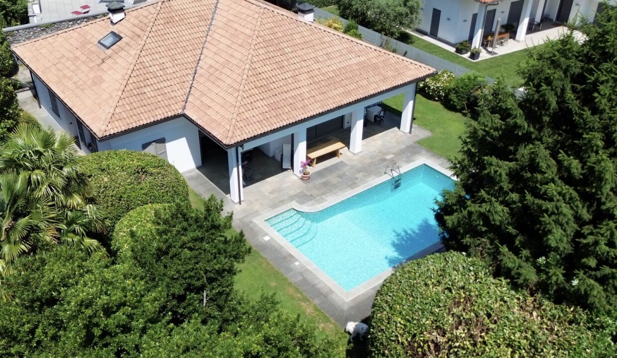 Villa Lake Como Gravedona ed Uniti with Swimming Pool