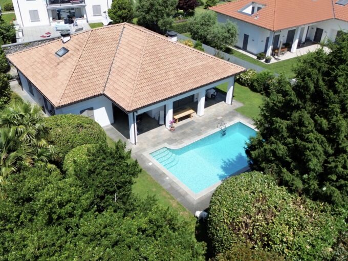 Villa Lake Como Gravedona ed Uniti with Swimming Pool - garden