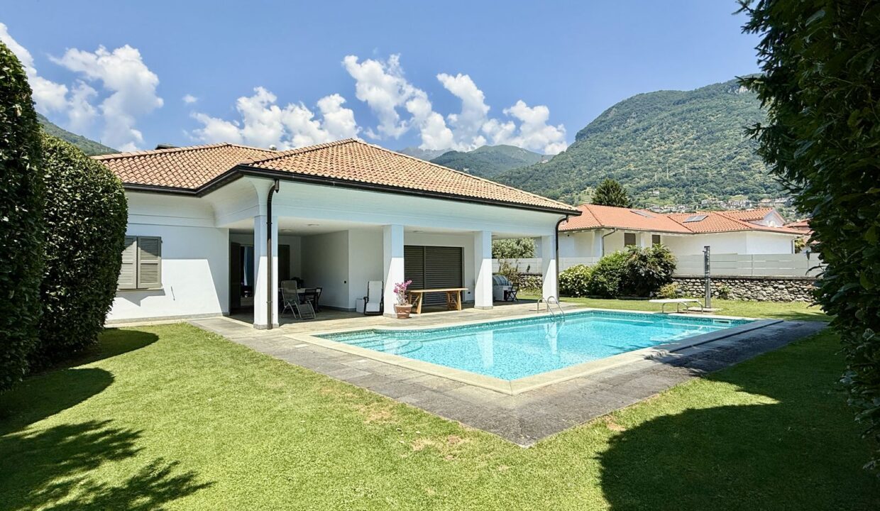 Villa Lake Como Gravedona ed Uniti with Swimming Pool