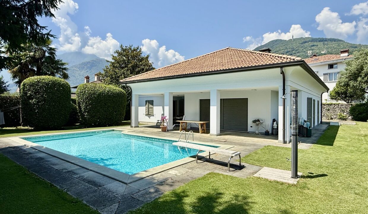 Villa Lake Como Gravedona ed Uniti with Swimming Pool