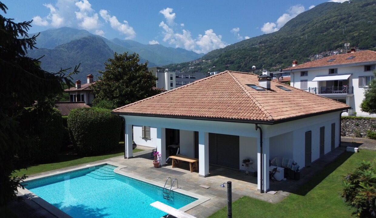 Villa Lake Como Gravedona ed Uniti with Swimming Pool