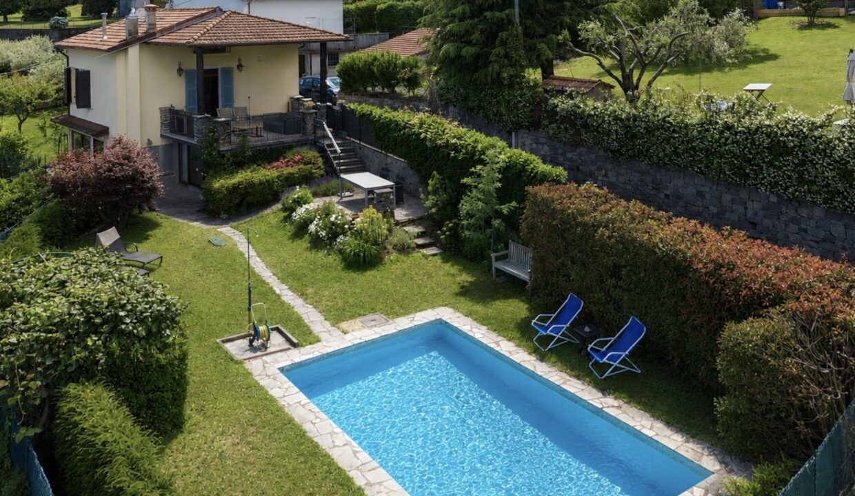 Lake Como Detached Villa Pianello del Lario with Pool