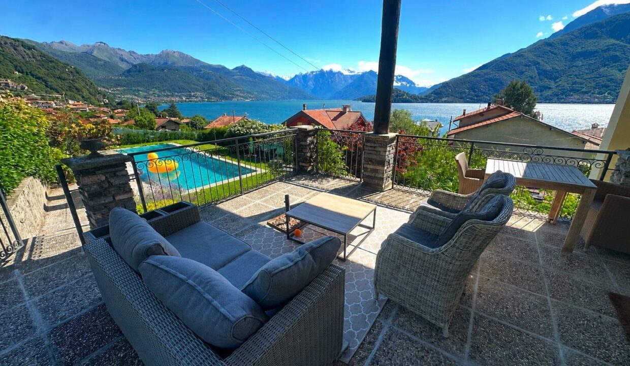Lake Como Detached Villa Pianello del Lario with Pool