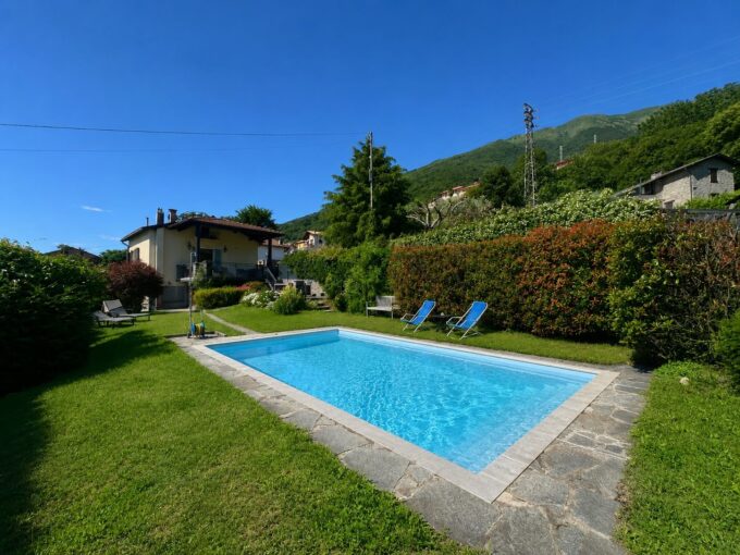 Lake Como Detached Villa Pianello del Lario with Pool