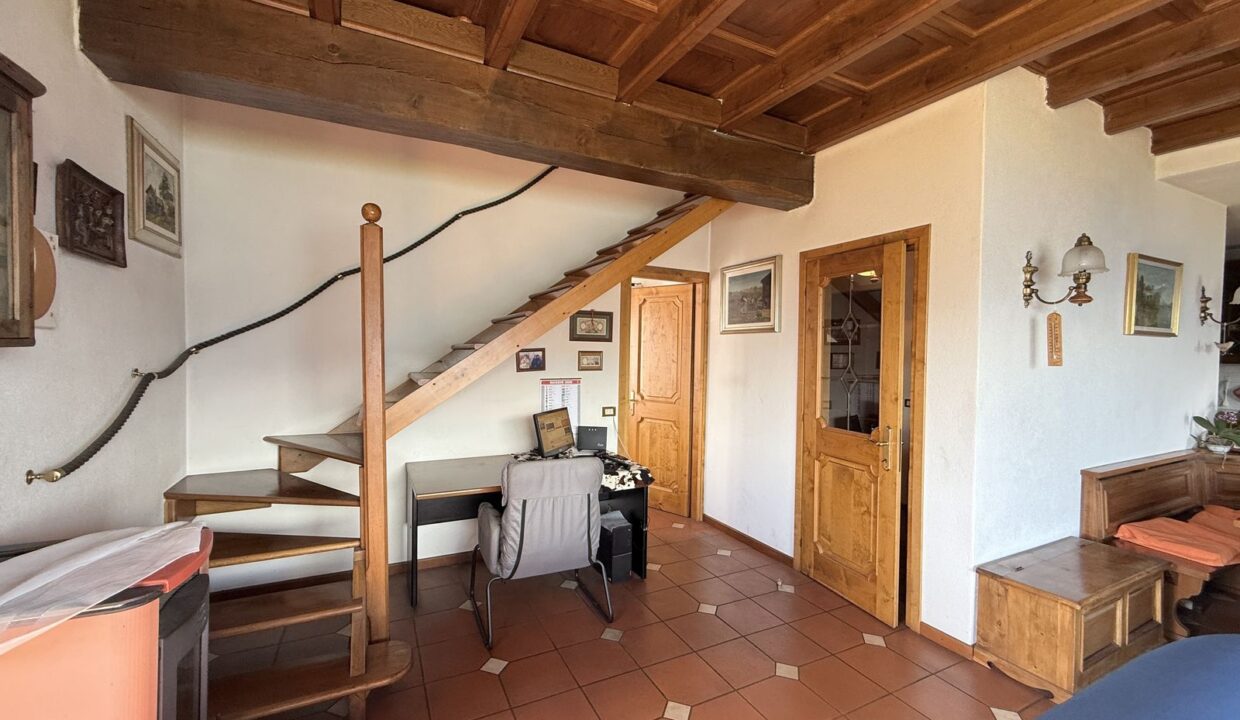 Detached Villa with Lake View - Stazzona