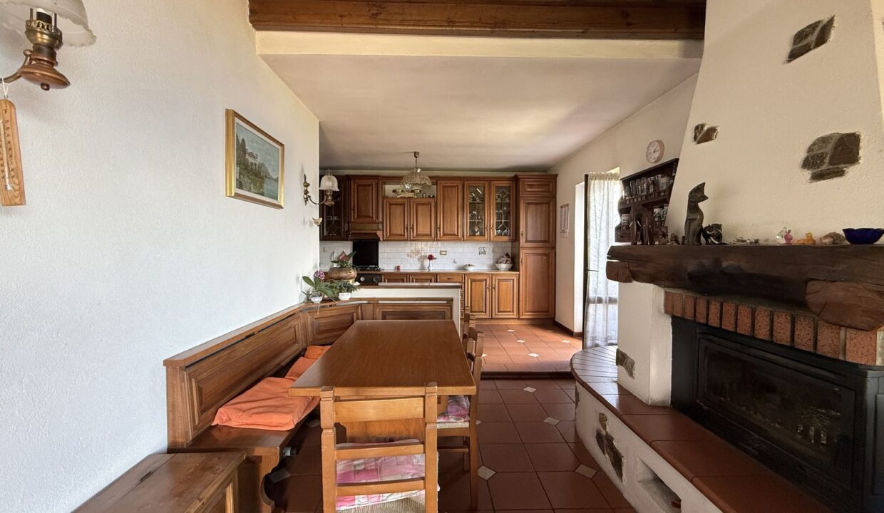Detached Villa with Lake View - Stazzona