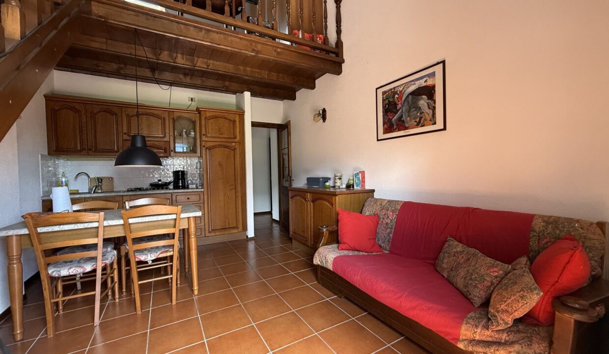 Detached Villa with Lake View - Stazzona