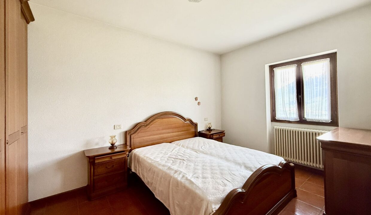 Detached Villa with Lake View - Stazzona