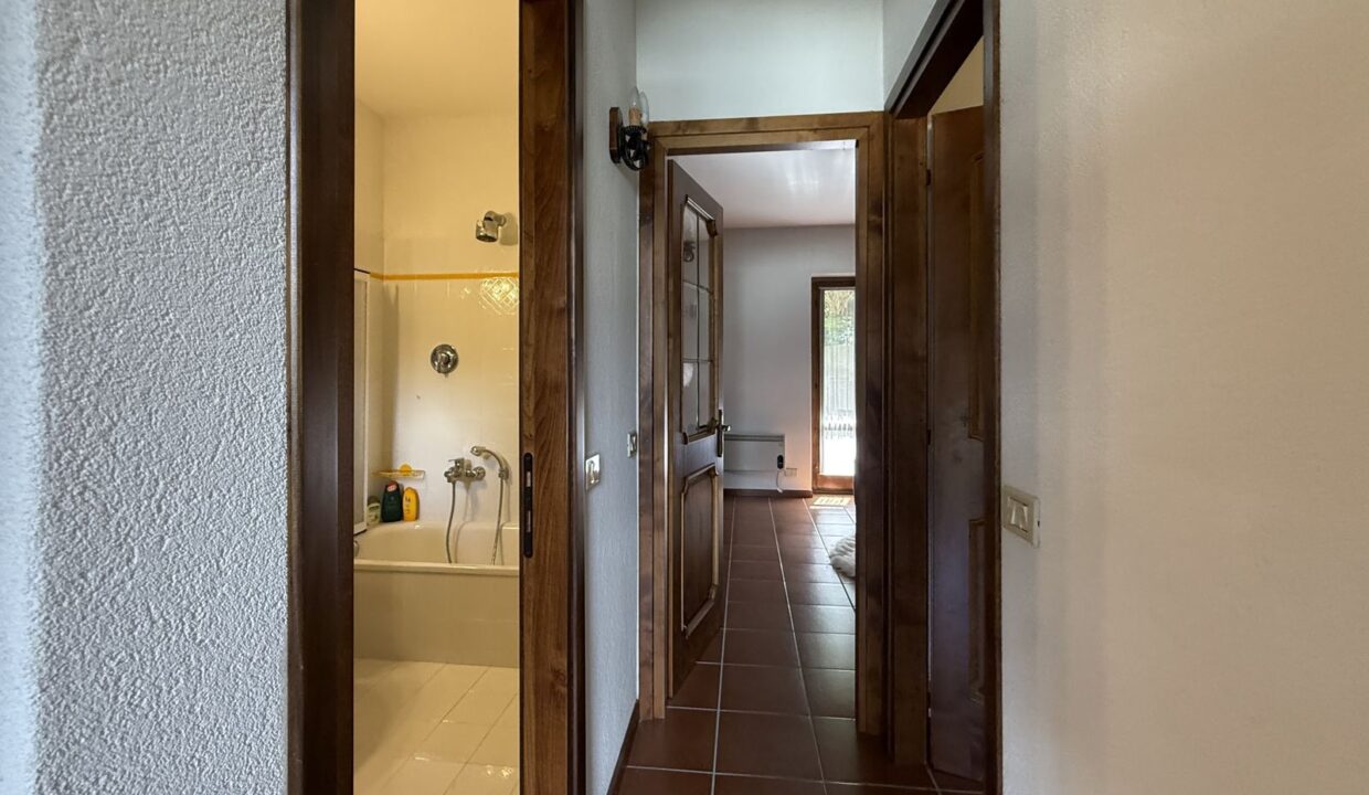 Detached Villa with Lake View - Stazzona