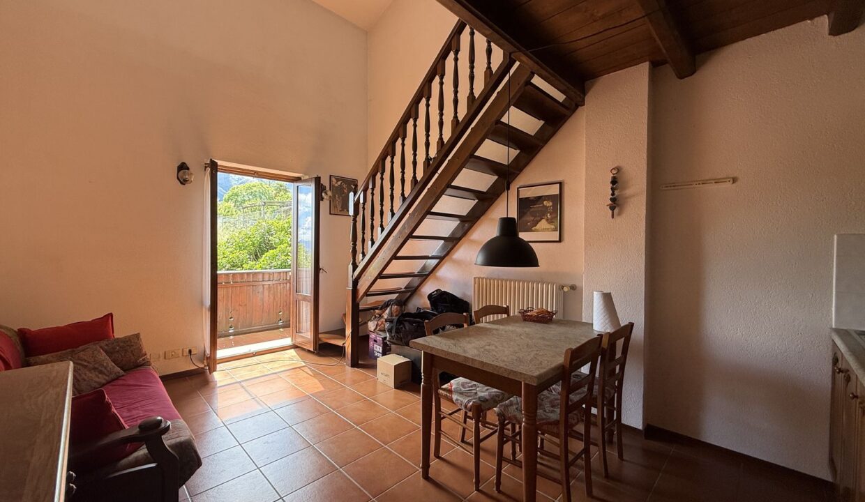 Detached Villa with Lake View - Stazzona
