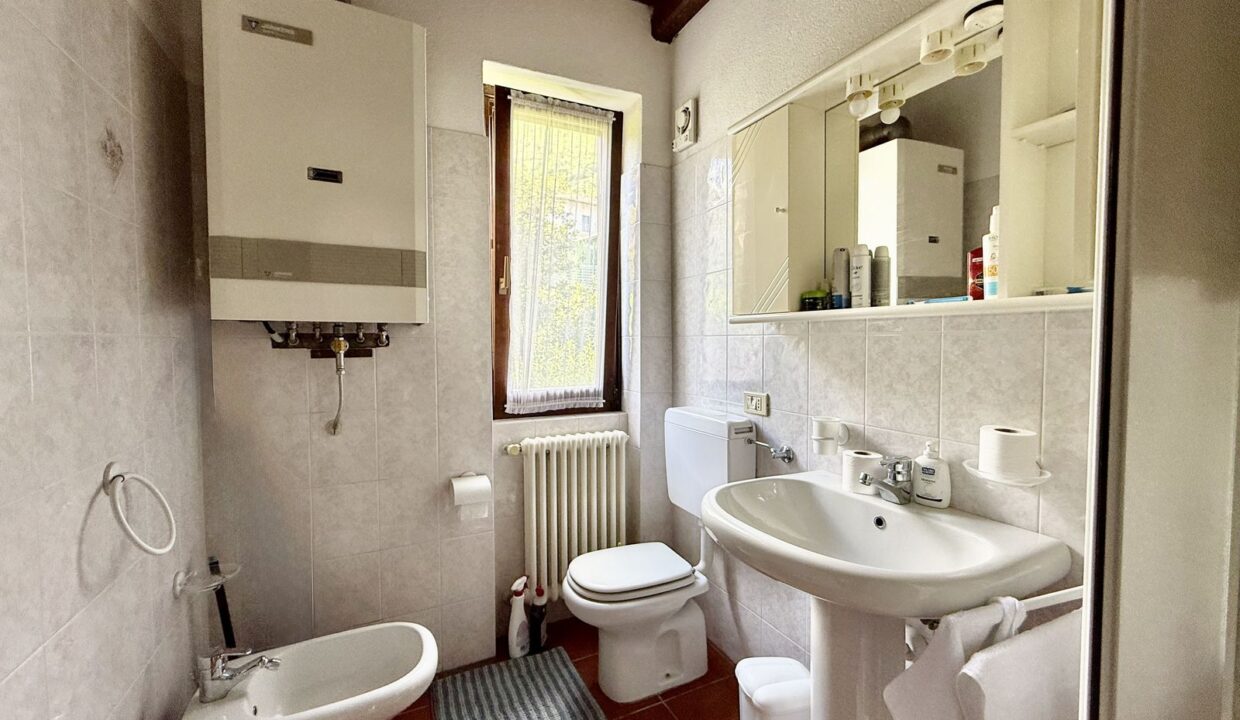 Detached Villa with Lake View - Stazzona