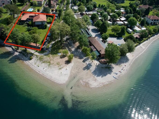 Villa Front Lake Como with Land Abbadia Lariana