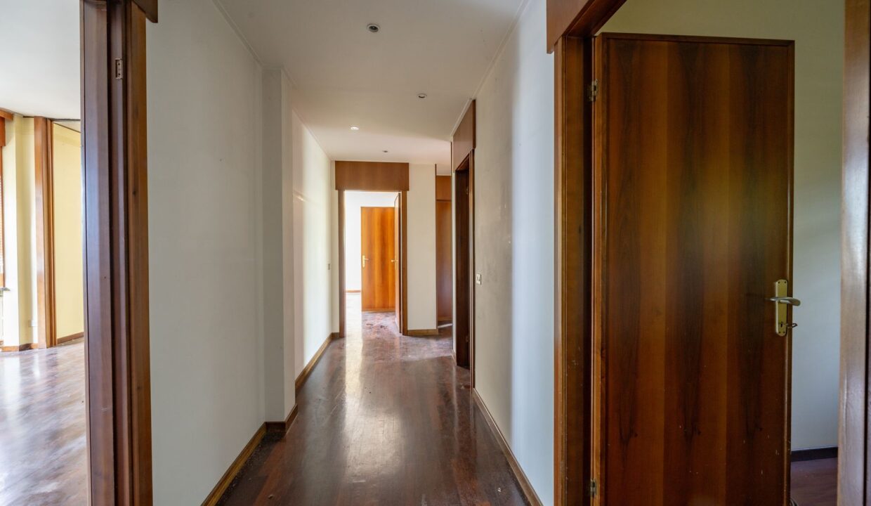 Villa Front Lake Como with Land Abbadia Lariana