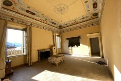 Lake Como Gravedona ed Uniti Period Villa with Lake View