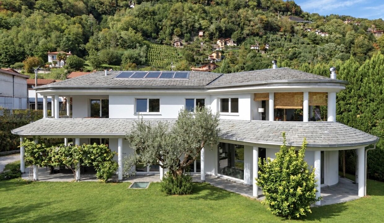Lake Como Modern Villa with Garden Dongo