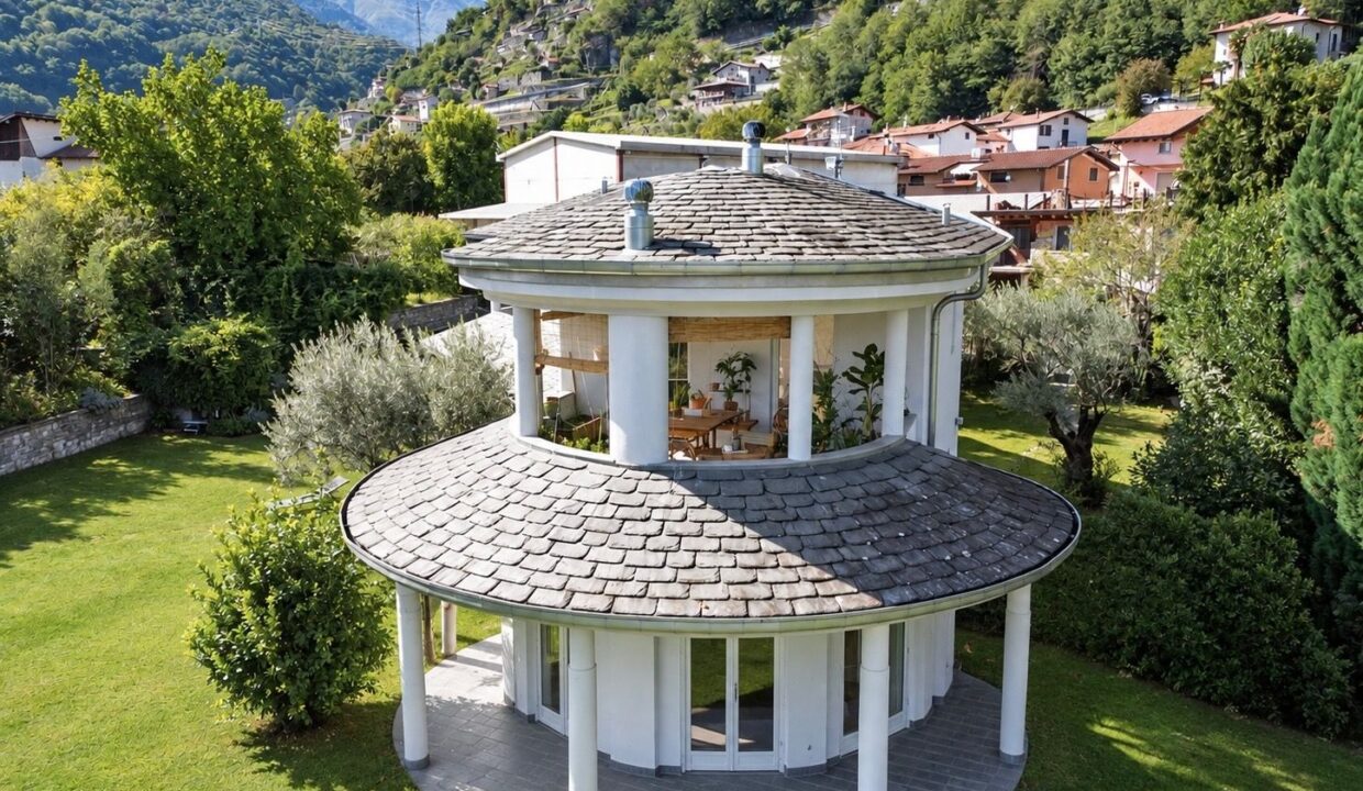 Lake Como Modern Villa with Garden Dongo