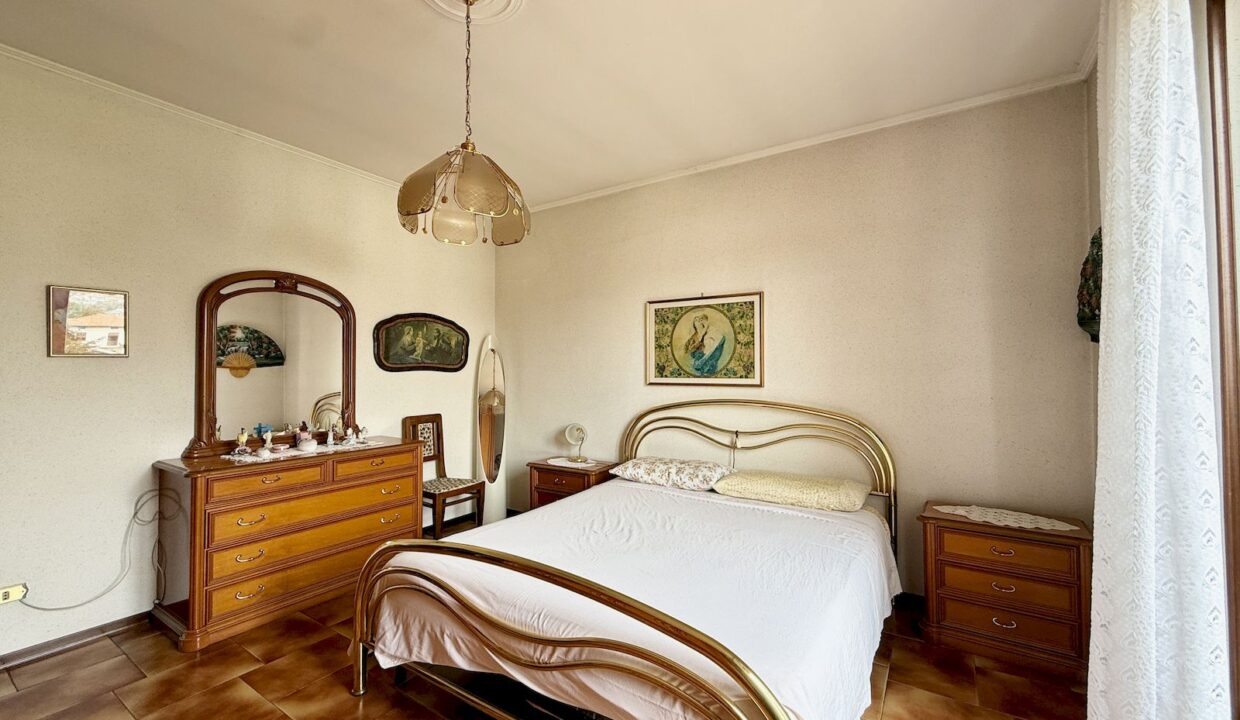 Lake Como Villa with Garden and Garage - Dongo
