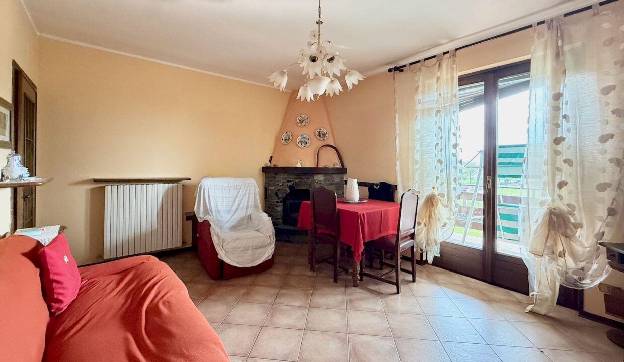 Lake Como Villa with Garden and Garage - Dongo