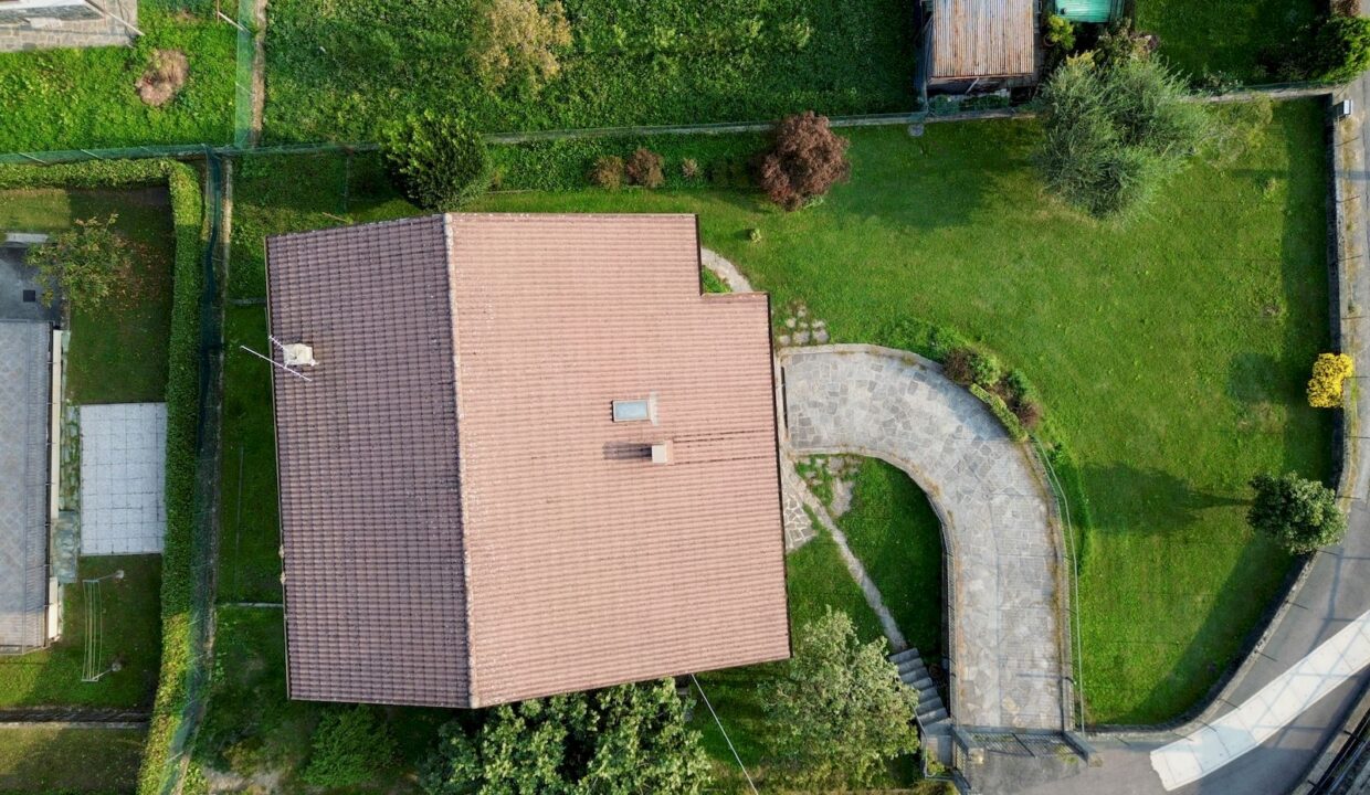 Lake Como Villa with Garden and Garage - Dongo