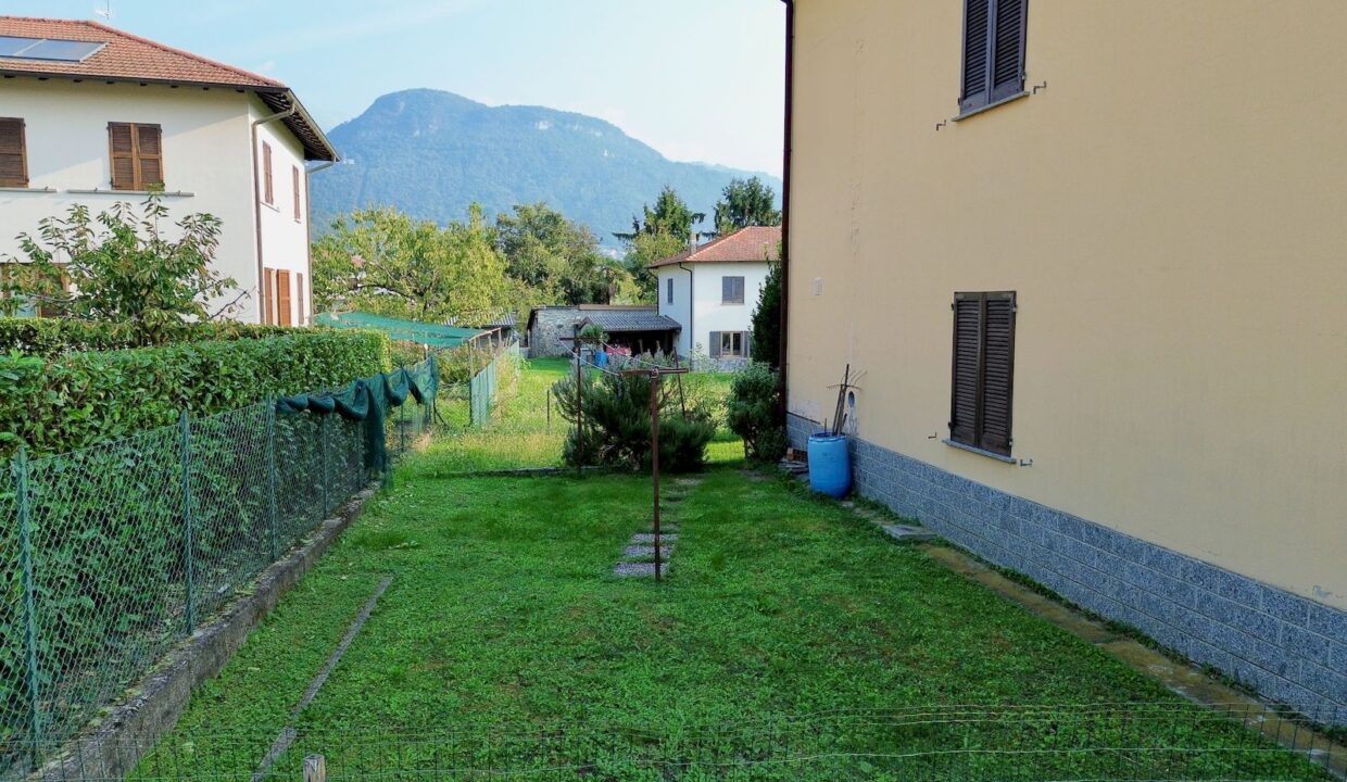 Lake Como Villa with Garden and Garage - Dongo