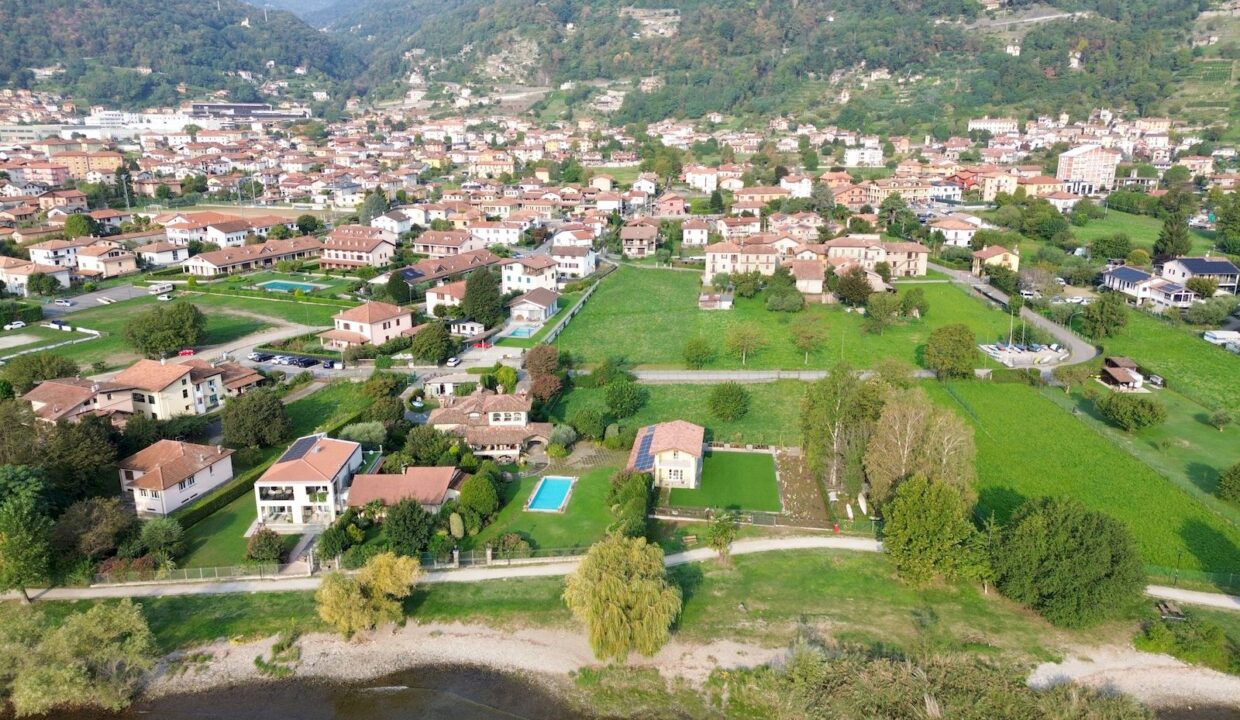 Lake Como Villa with Garden and Garage - Dongo