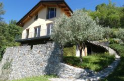 Independent Villa Gera Lario Lake Como . car park
