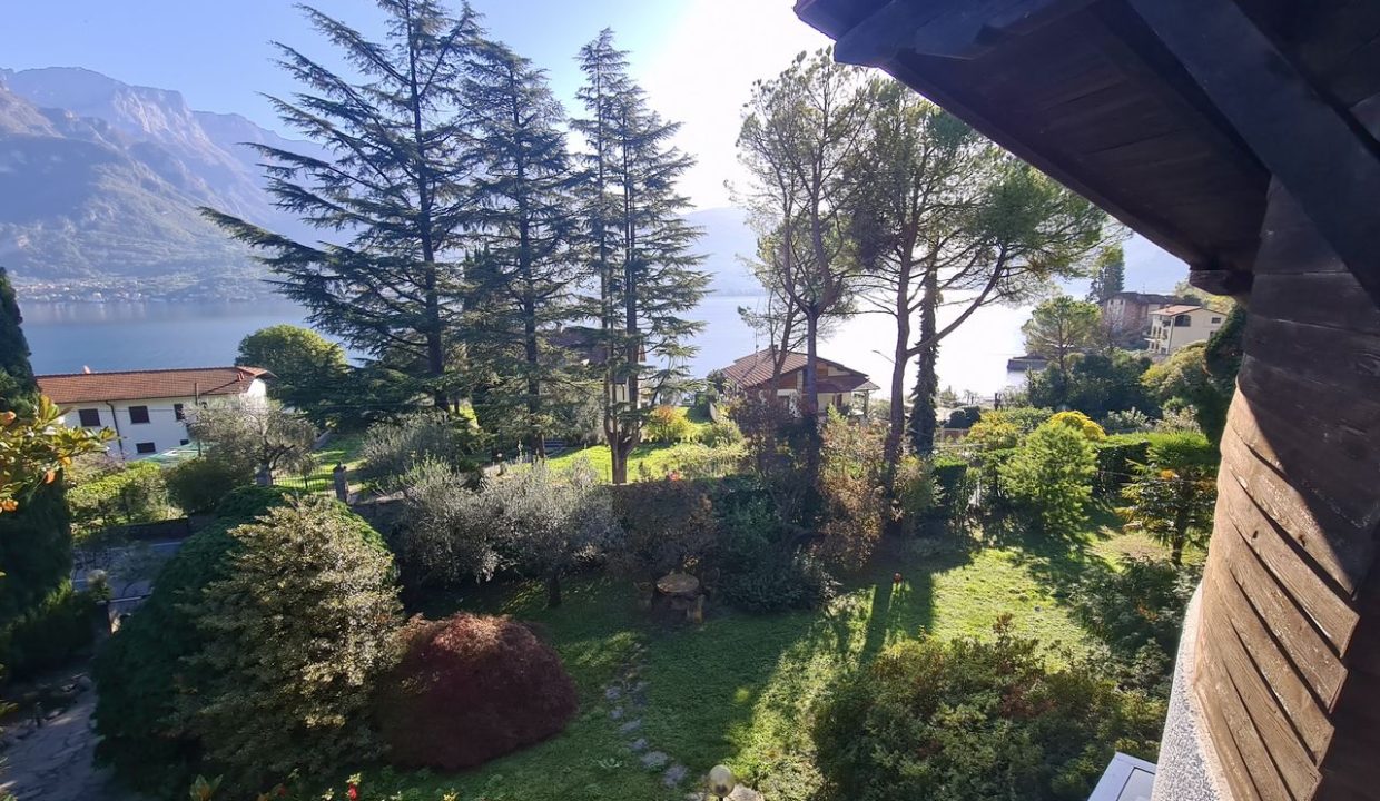 Lake Como Villa with Boathouse Oliveto Lario - view