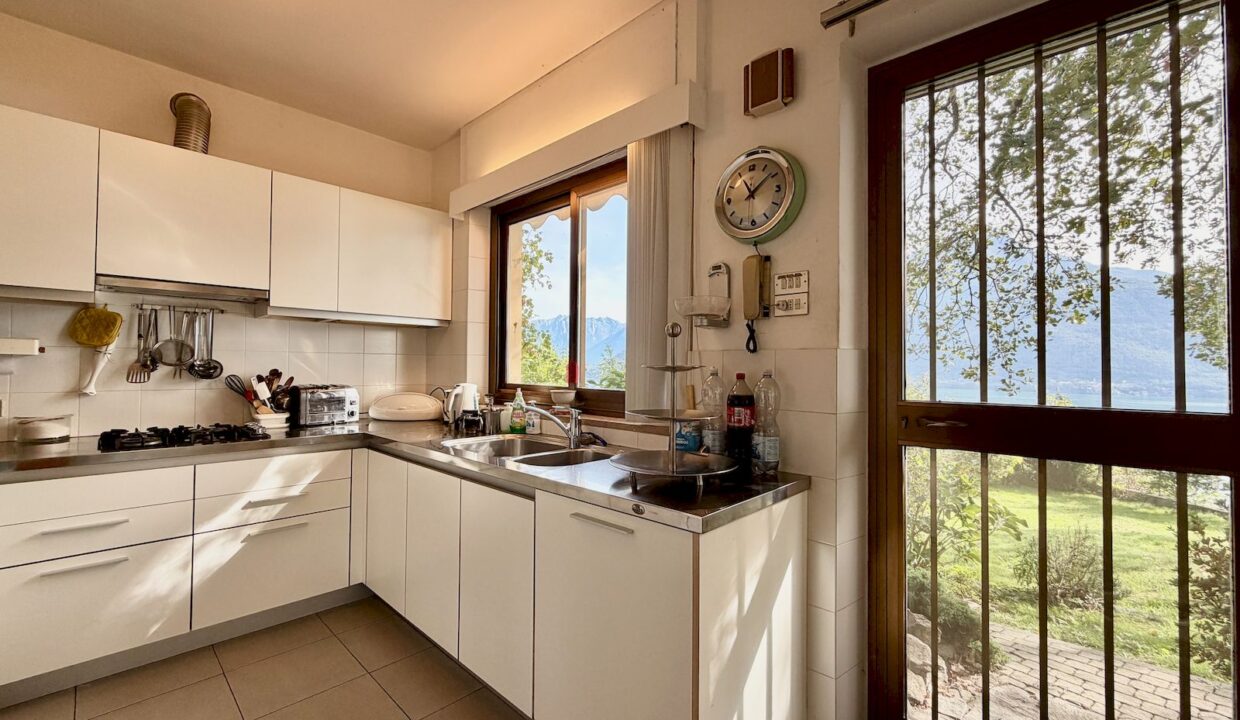 Lake Como Villa with Swimming Pool Pianello Lario