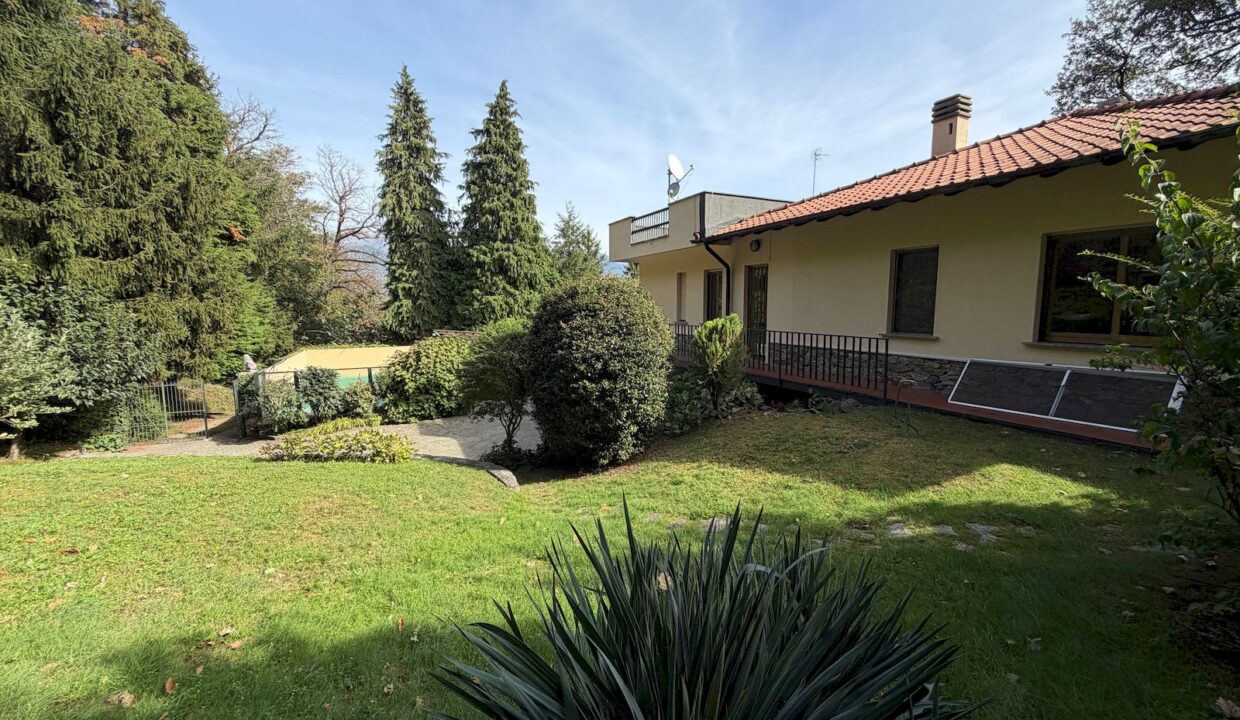 Lake Como Villa with Swimming Pool Pianello Lario