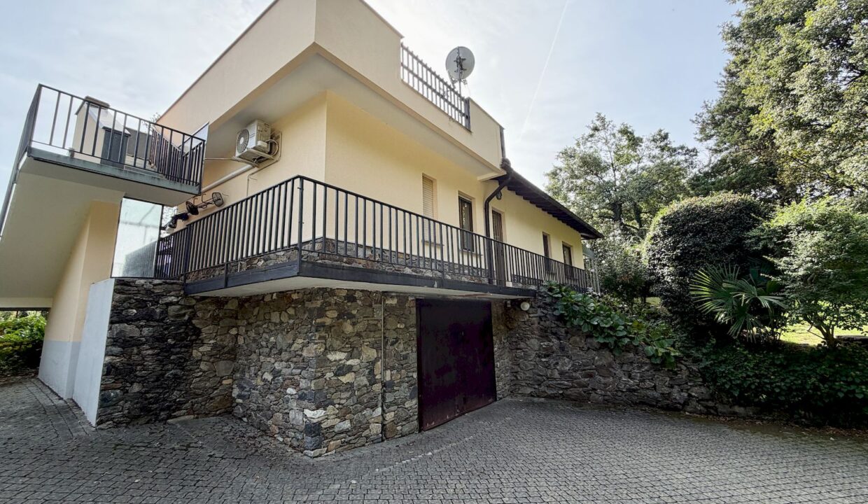 Lake Como Villa with Swimming Pool Pianello Lario