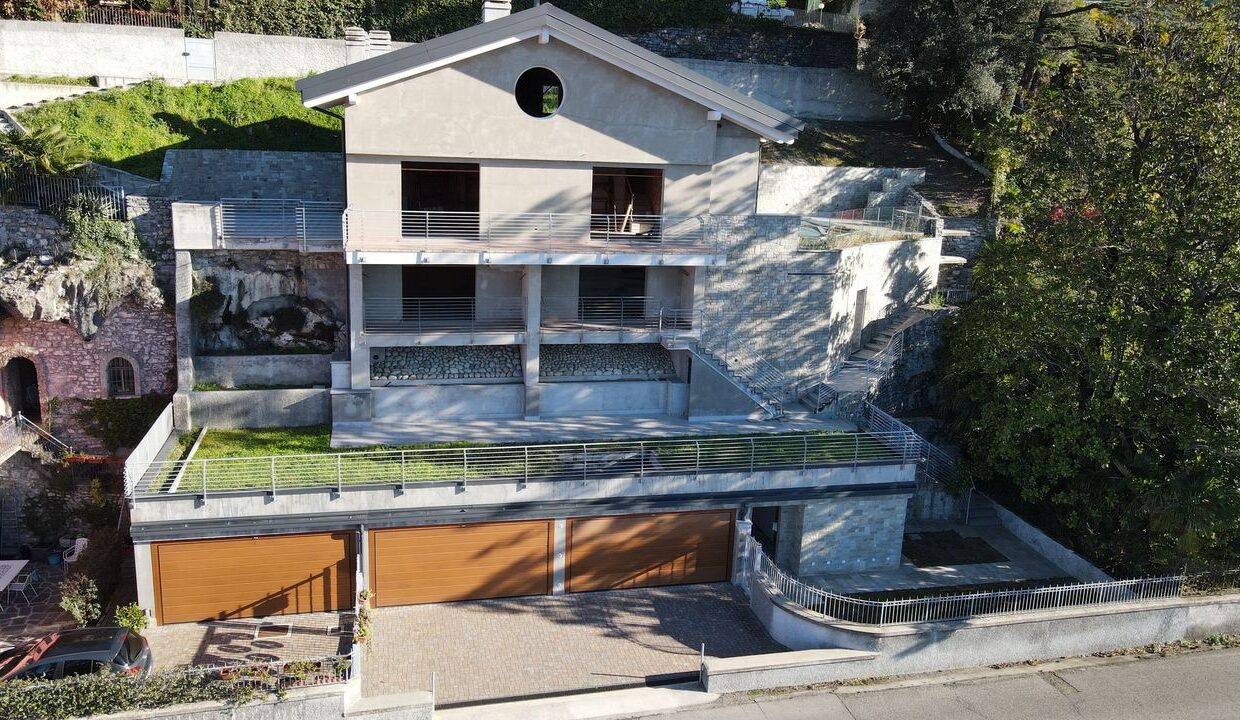 Lakefront Villa in Varenna