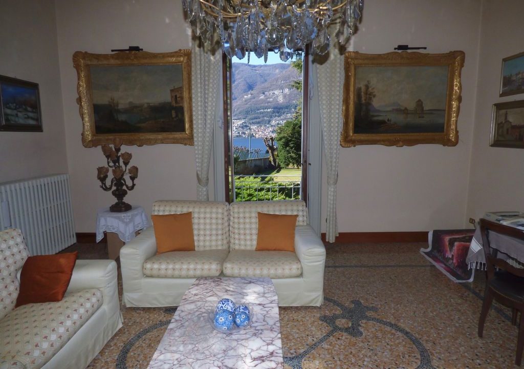 Faggeto Lario Villa - Living room