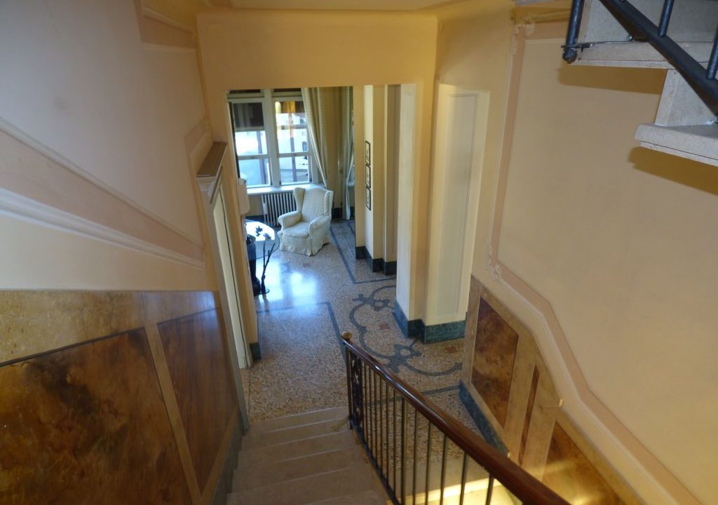Faggeto Lario Villa - staircase