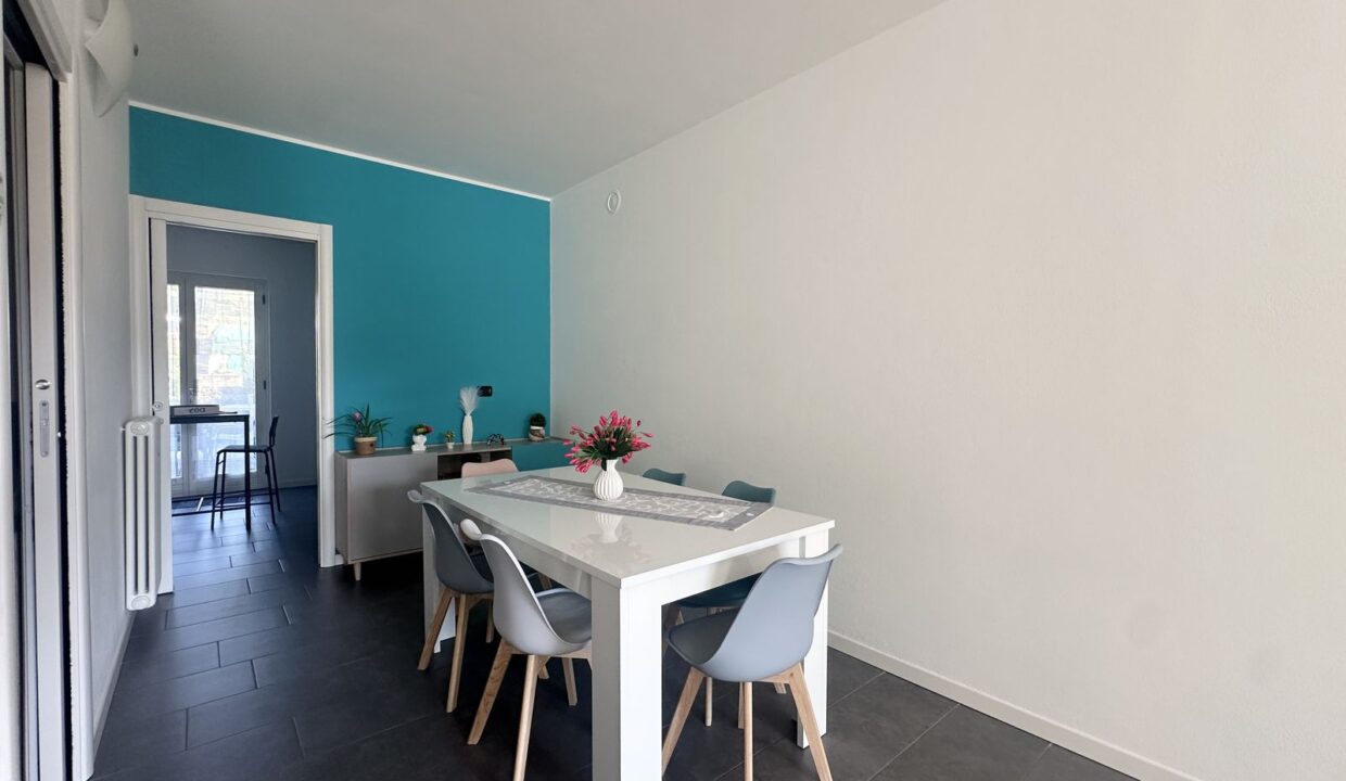 Lake Como House Residence with Swimming Pool