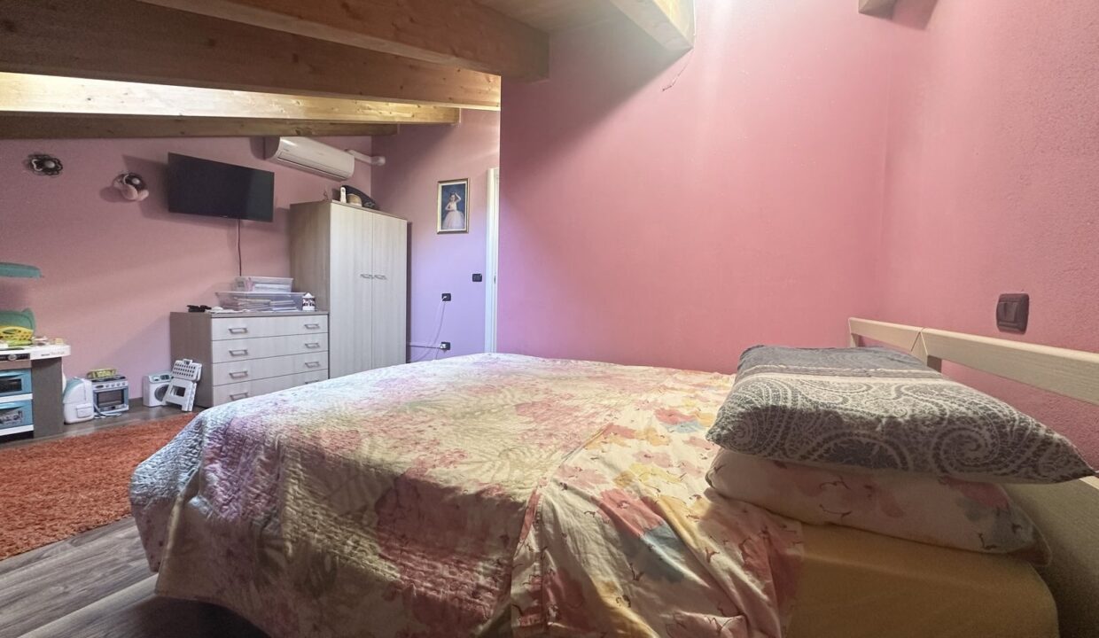 Lake Como House Residence with Swimming Pool