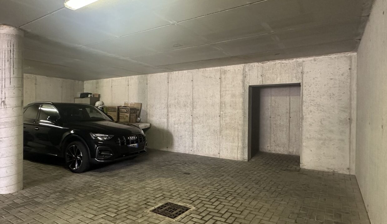 Lake Como House Residence with Swimming Pool