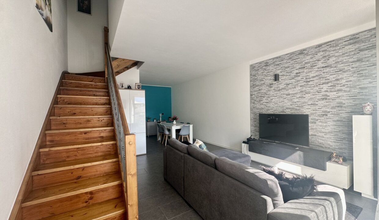 Lake Como House Residence with Swimming Pool